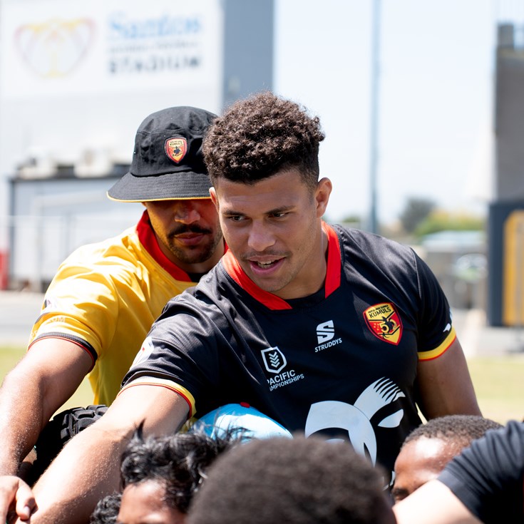 'Everyone knows my last name': Bai to build on family legacy