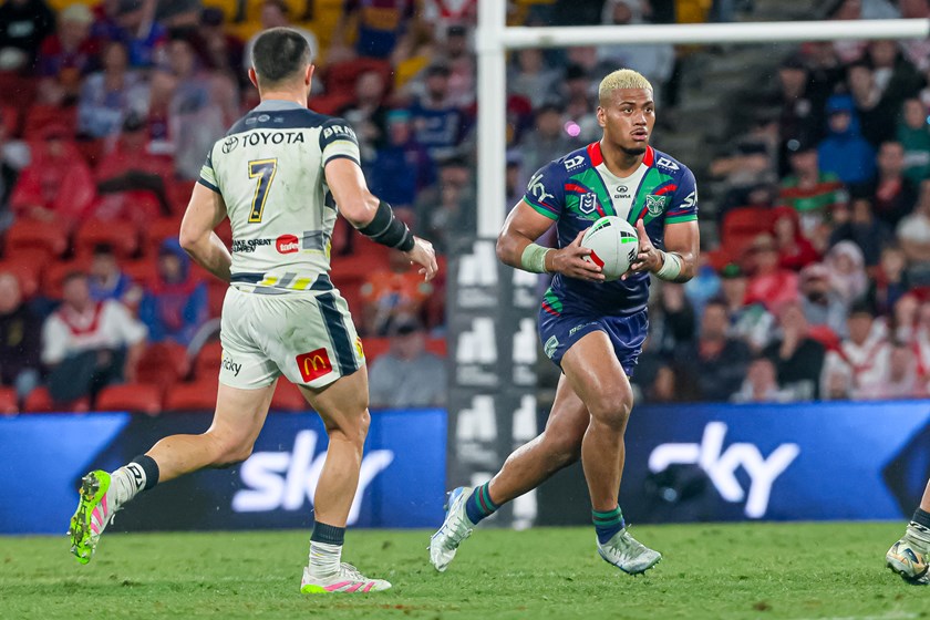 Leka Halasima with the ball.