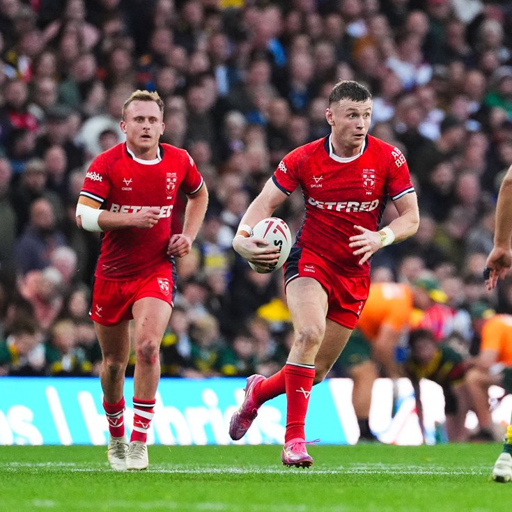 2025 NRL Signings Tracker: Bears sign Super League duo; Toia, Gray extend