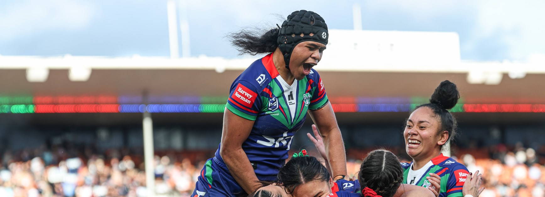 'Juggernaut in waiting': Warriors smash NRLW records in return season