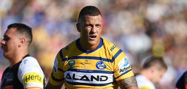 Arthur's spray leaves Eels black and blue