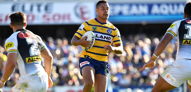 Hayne keen to continue dual centre/fullback role at Parra