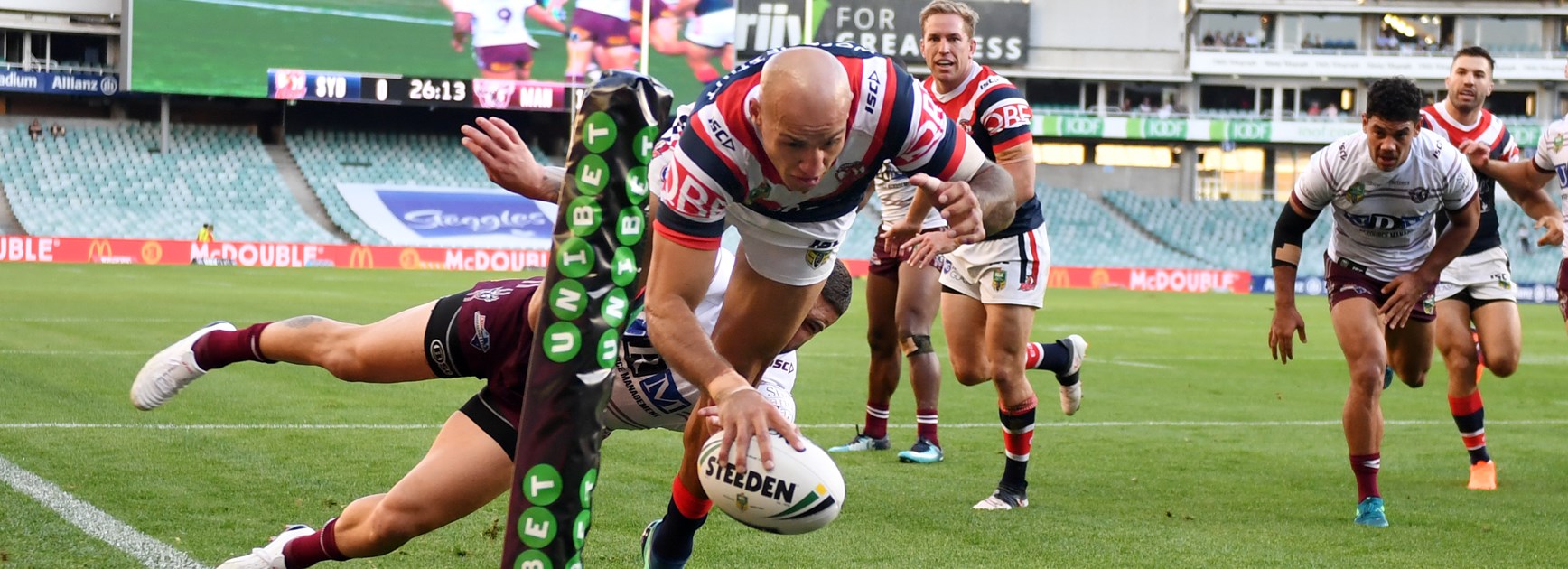 Blake Ferguson scores for the Roosters.