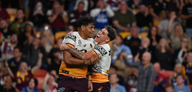 Cobbo grabs three as Broncos blitz Sea Eagles