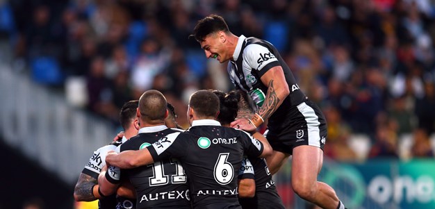 Johnson turns back the clock to sink Dolphins