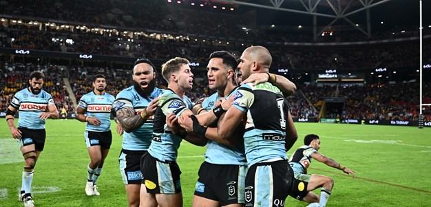 Hunt leads Sharks home in fightback against Broncos