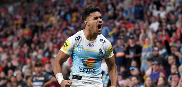 Titans produce huge comeback to stun Dolphins