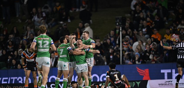 As it happened: Tapine inspires Raiders win in gripping clash