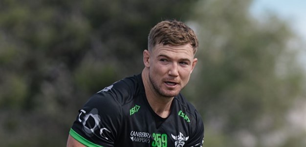 Raiders stars apologise over scuffle in Vegas hotel elevator