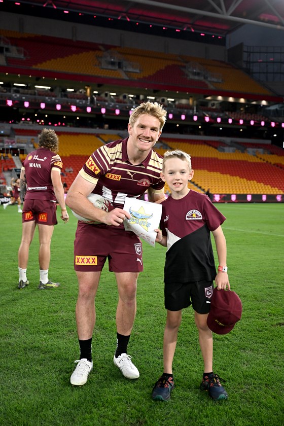 Mason meets one of his favourite players, Tom Dearden.