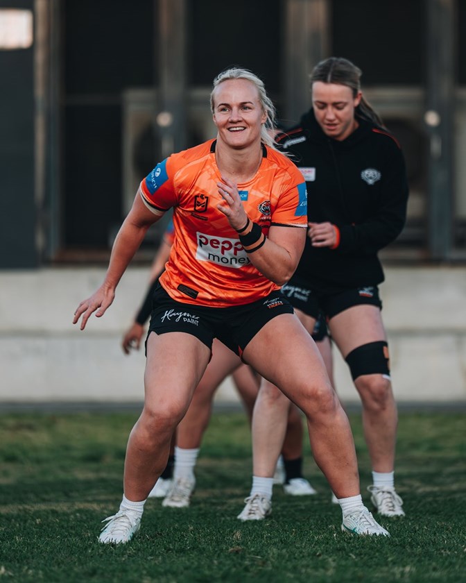 Emily Bass has joined Wests Tigers after receiving a lifeline from coach Brett Kimmorley.