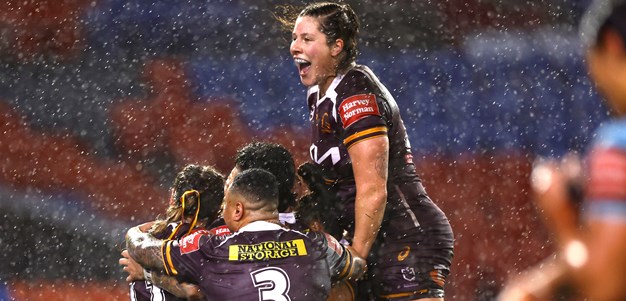 As it happened: Upton stars for Broncos; Roosters stay unbeaten; History made