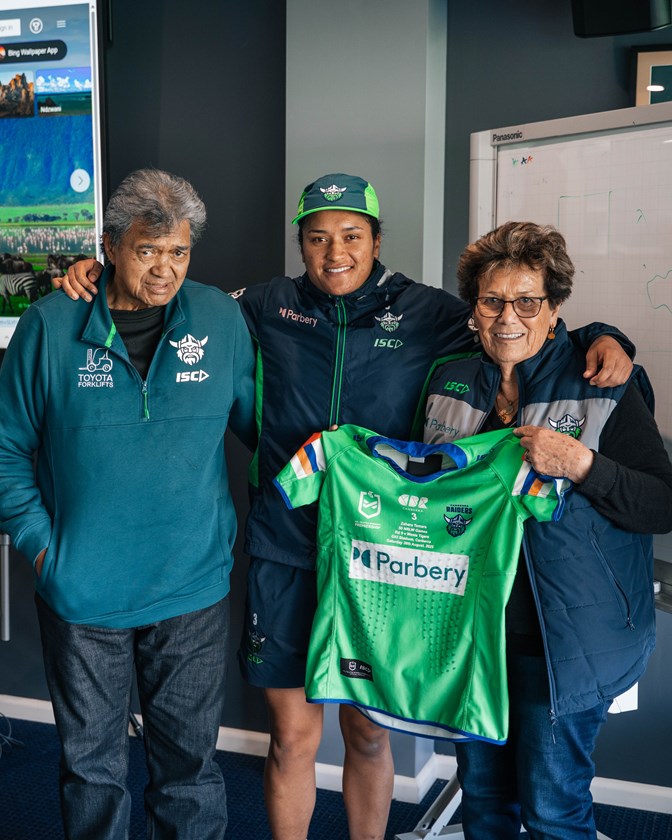 Zahara Temera's New Zealand grandparents presented the Raiders playmaker with her jersey for last weekend's 50th NRLW game after a surprise visit.