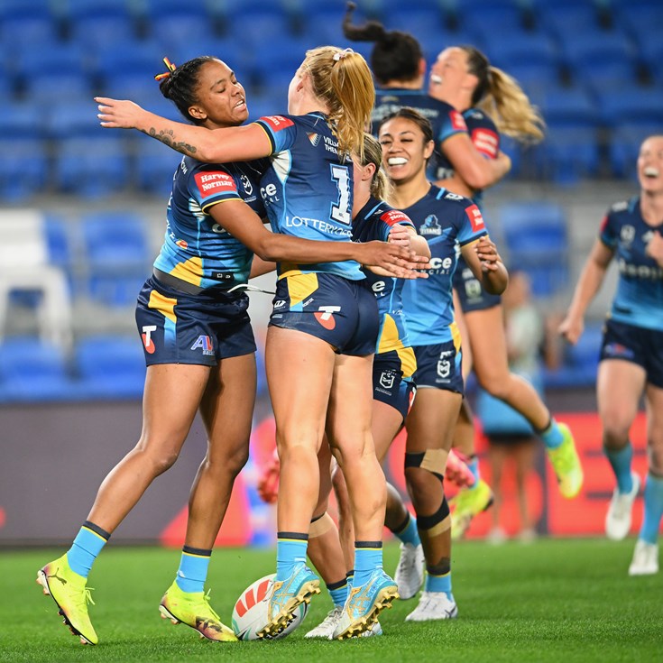 As it happened: Titans defeat Eels; Broncos dominate Bulldogs; Sharks stun Knights